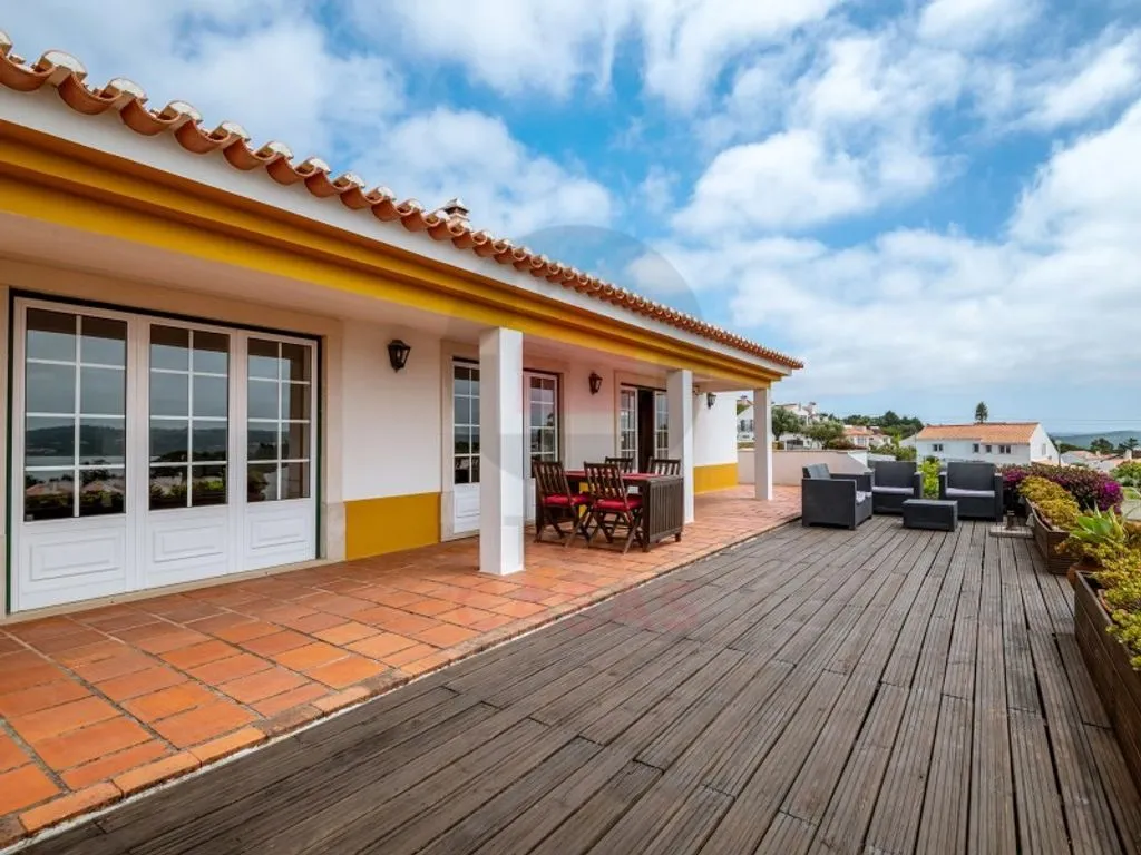 Terrass - Detached House with Pool and Lagoon Views in Caldas da Rainha