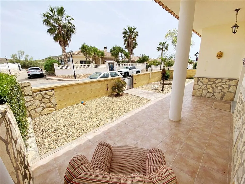 Terrasse - Spacious Adjoined Villa with Terrace in Zurgena
