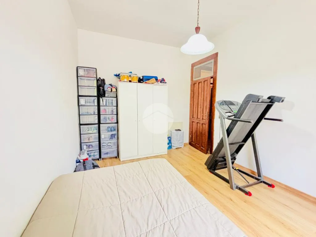 Chambres - Rear-Facing Apartment with Garden in Viterbo