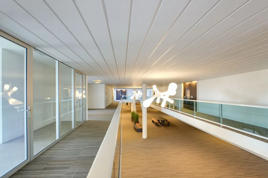 Entrée - Four-Bedroom Waterfront Apartment in Amsterdam