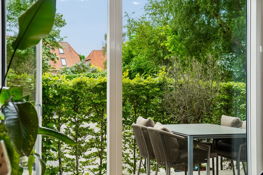 Terrasse - Modern Apartment with Unique Design in Roskilde