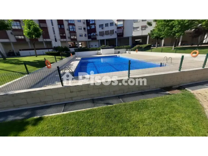 Bassein - Apartment with Pool in Valdebernardo