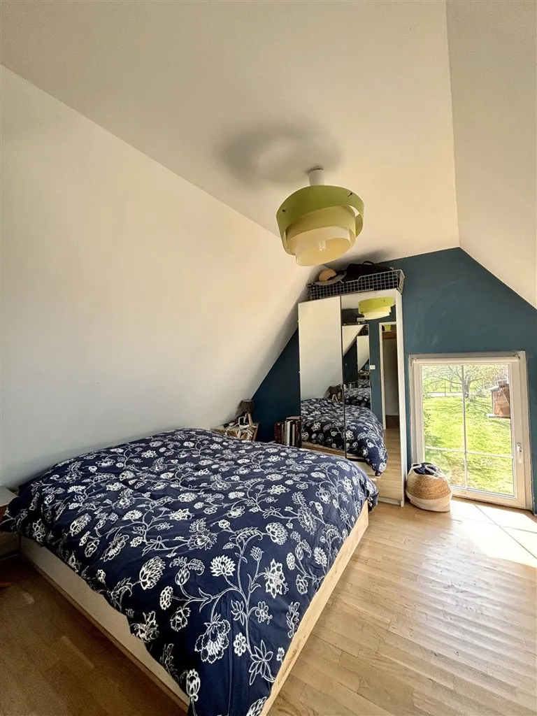 Chambres - Maison Rénovée avec Terrasse dans un Cadre Paisible