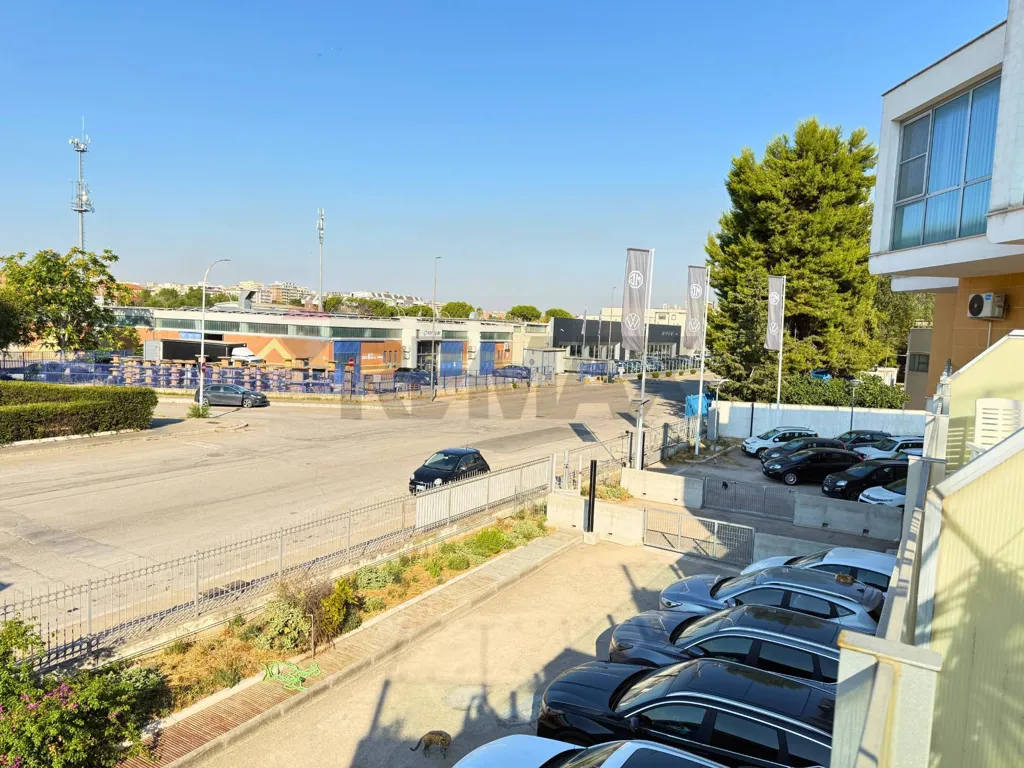 Exterior - Office with Terrace in Foggia