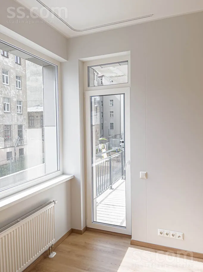 Toad - 2-Bedroom Apartment with Balcony in Riga Centre