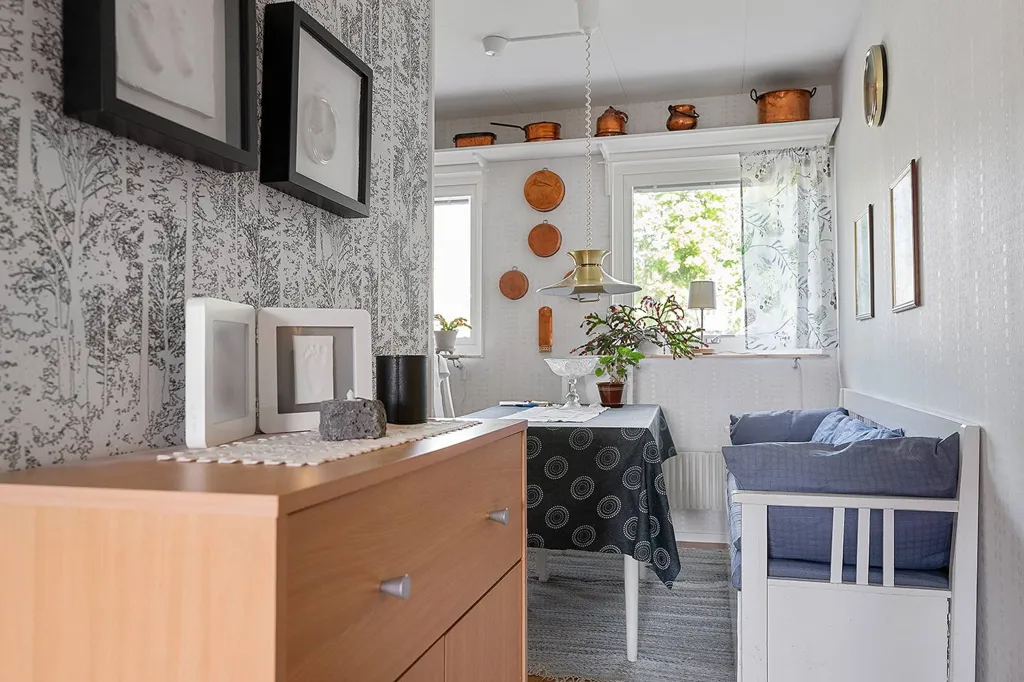 Salle à manger - Apartment with Balcony in Central Gisle