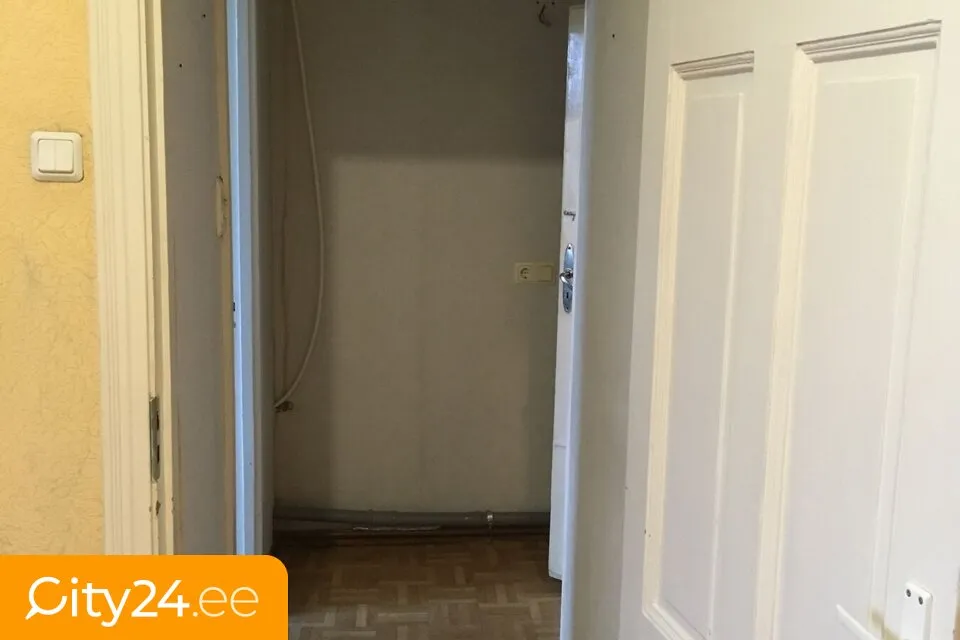 Entrée - Apartment with Gas Heating in Grīziņkalns, Riga