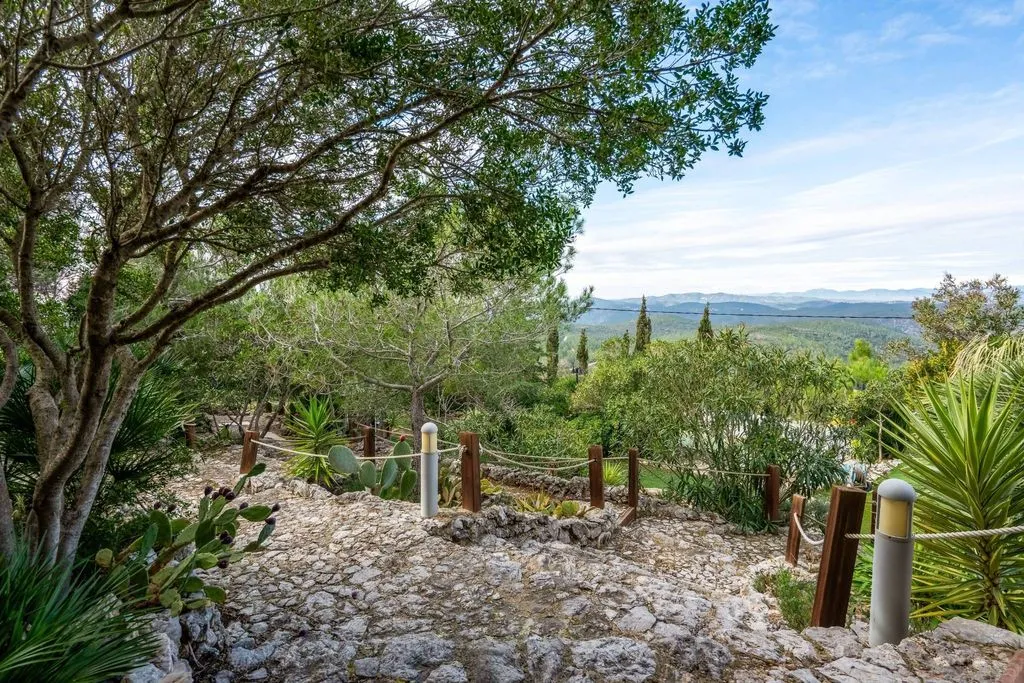 Aed - Detached House with Pool in Plana Novella