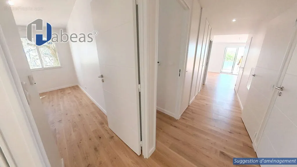 hallway_entrance