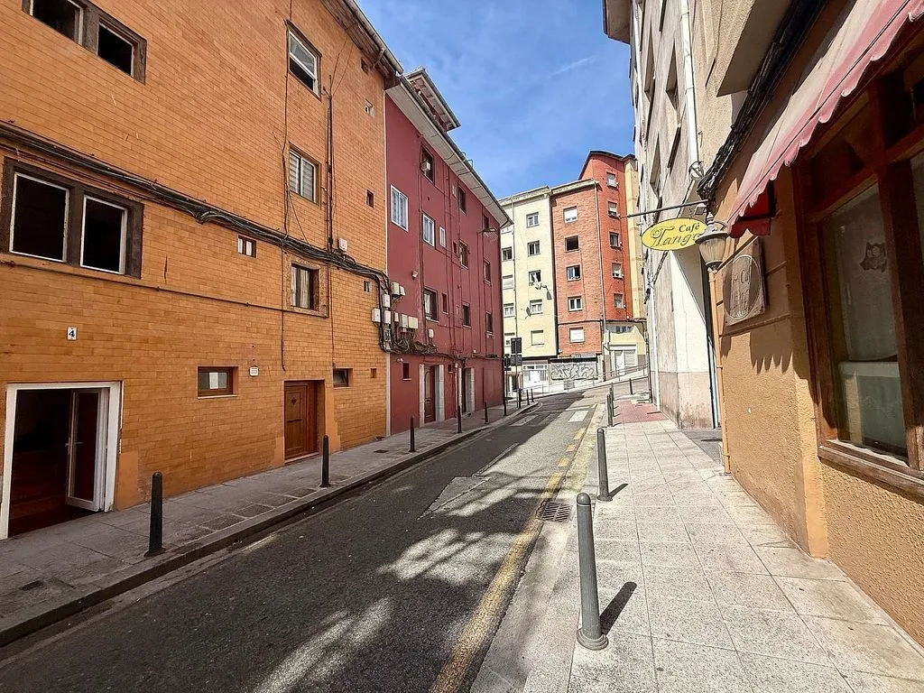 Exterior - 2-Bed Apartment with South Orientation in Santander Centre