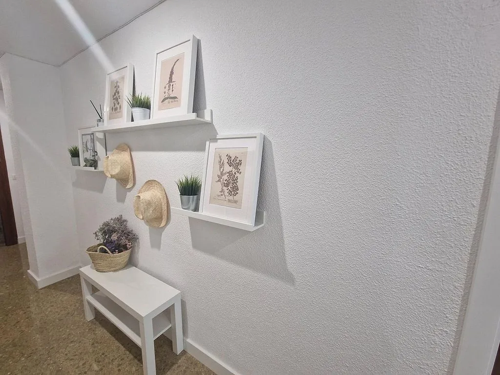 Esik - Equipped Flat with Patio in Blanco Belmonte