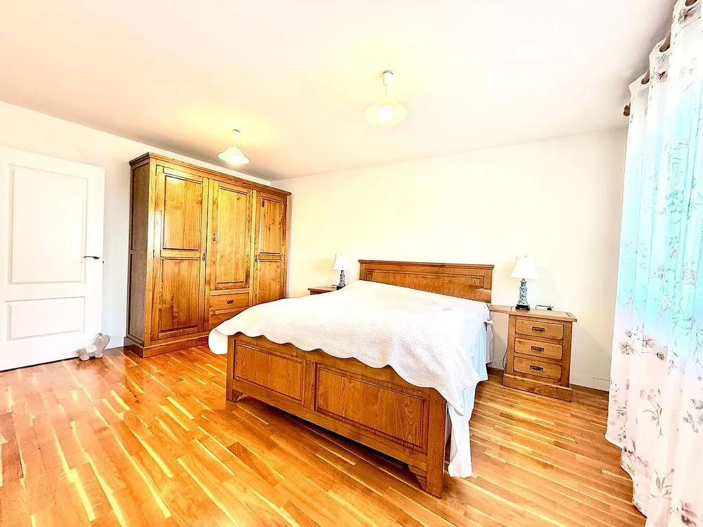 Bedrooms - Terraced Semi-Detached House in Aranguren