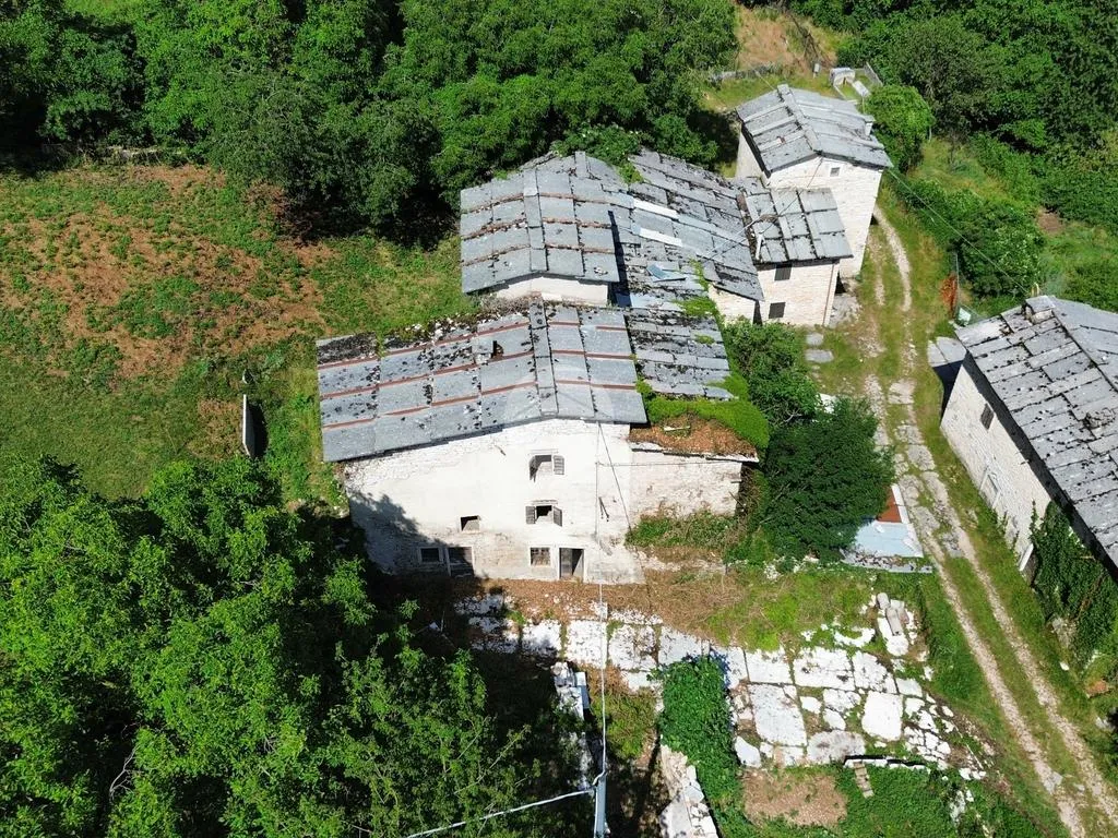 Vue aérienne - Rustic Home with Large Land in Fumane