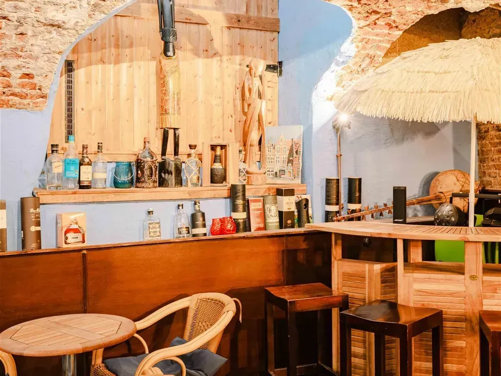Pièces - Cocktailbar historique dans le centre de Gand