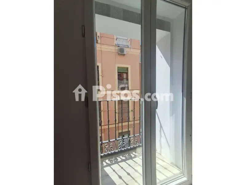 Balcon - Apartment with Balconies in Atocha, Madrid