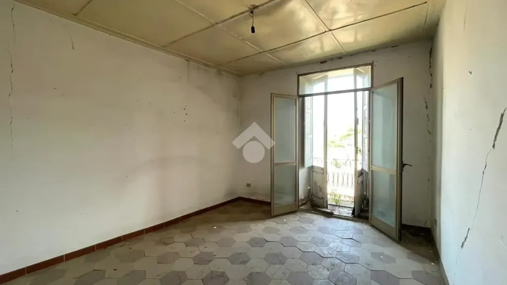 Pièces - Central 3-Bedroom Apartment in Cosenza