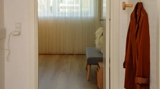 Esik - Office Space with Garden Access in Århus V