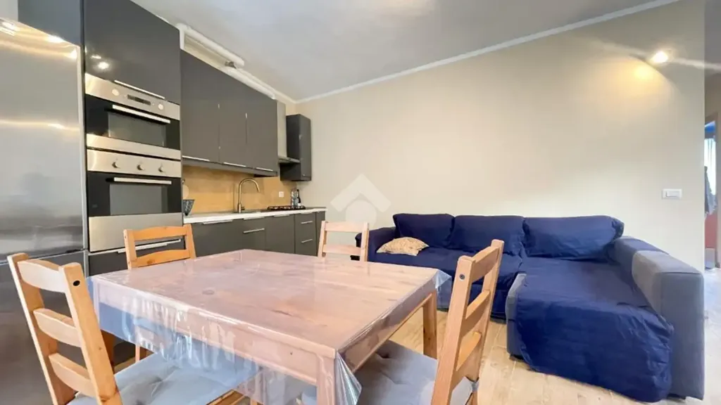 Salle à manger - Renovated Flat with Balcony in Porto Ceresio