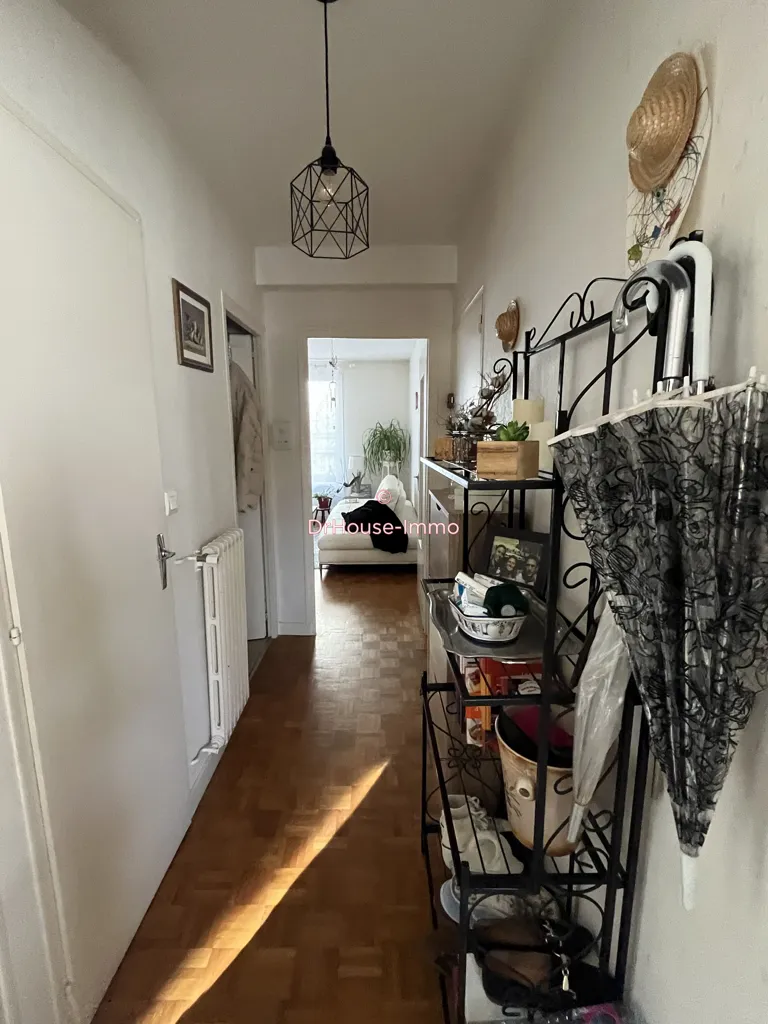 Esik - Apartment with Terrace in Châtellerault Centre