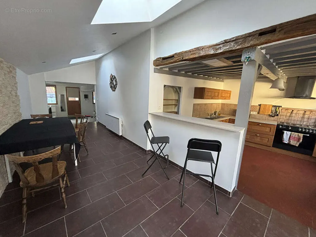 Salle à manger - Maison Charmante avec Terrasse à Rouen
