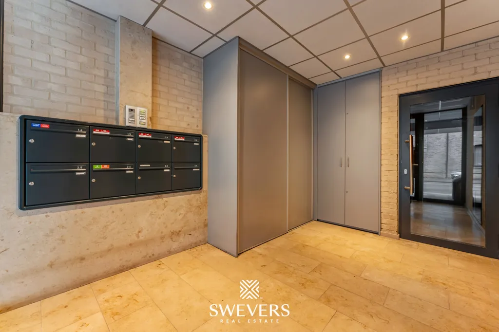 Esik - Compact Apartment with Central Location in Halen