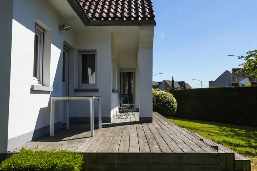Terrasse - Villa Pleine de Caractère avec Jardin à la Coquinie