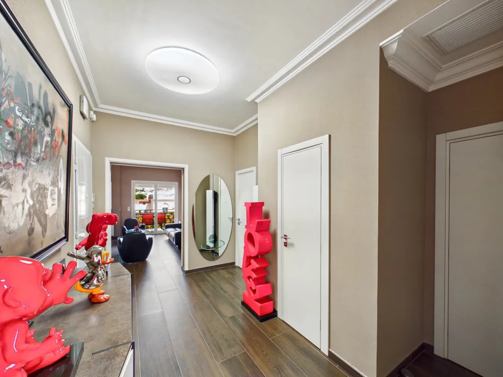 Entrée - Appartement Luxueux avec Balcons à Menton