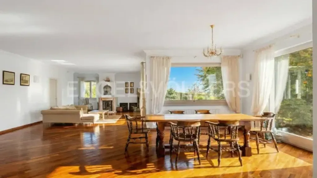 Söögituba - Villa with Lake View in Arizzano