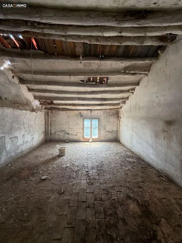 Pièces - Rustic Farmhouse with Garden in Barbastro