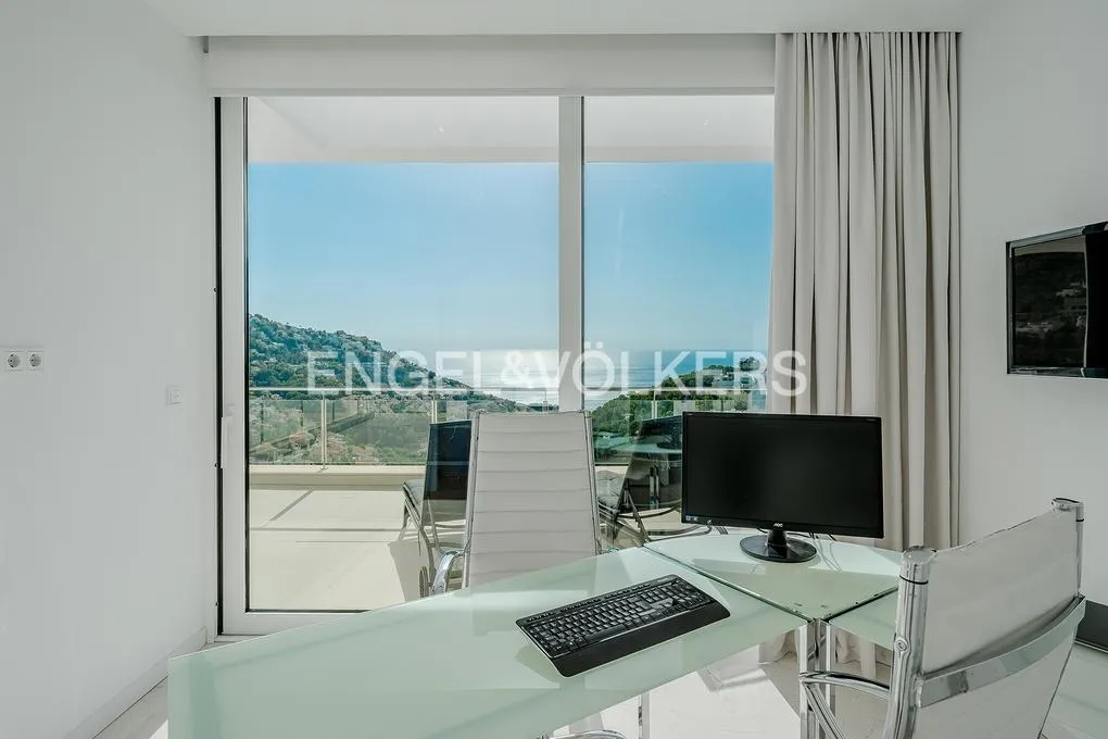 Kabinet - Modern Villa with Sea Views in Altea Hills