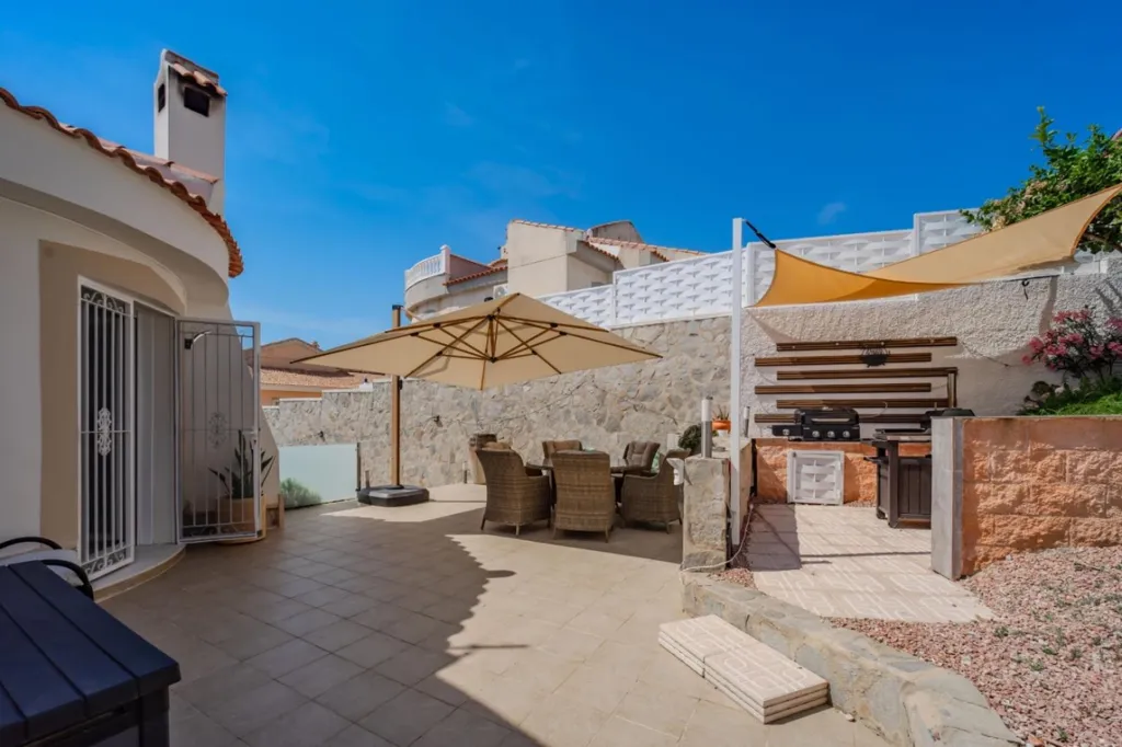 Terrass - Luxury Villa with Heated Pool in Ciudad Quesada