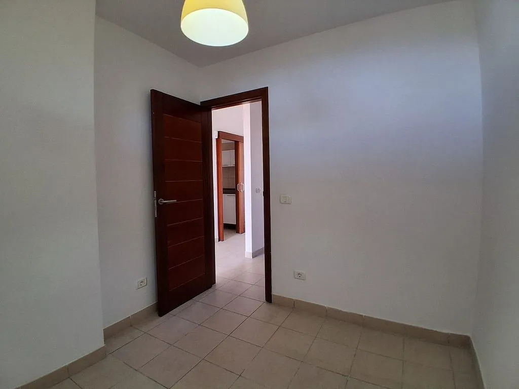 hallway_entrance