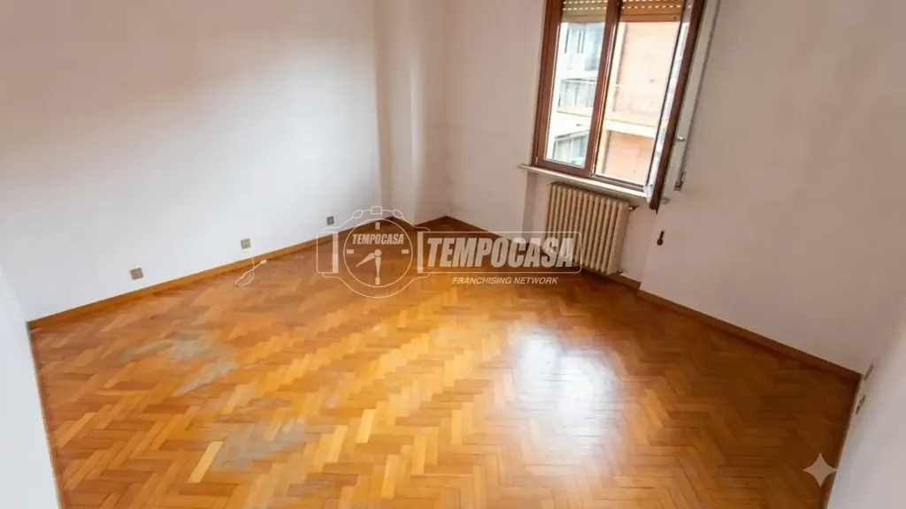 Toad - Spacious Apartment with Balcony in Ancona