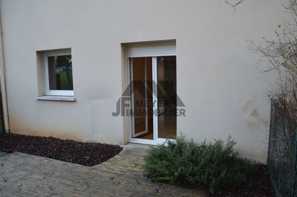 Välivaade - 3-Bed Flat with South-Facing Balcony in Pompey