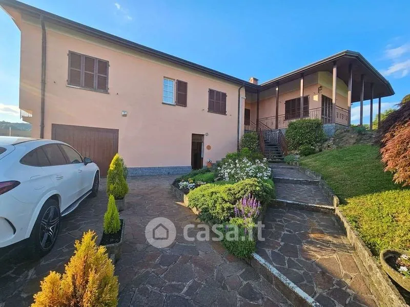 Välivaade - Villa with Private Garden in Palazzago