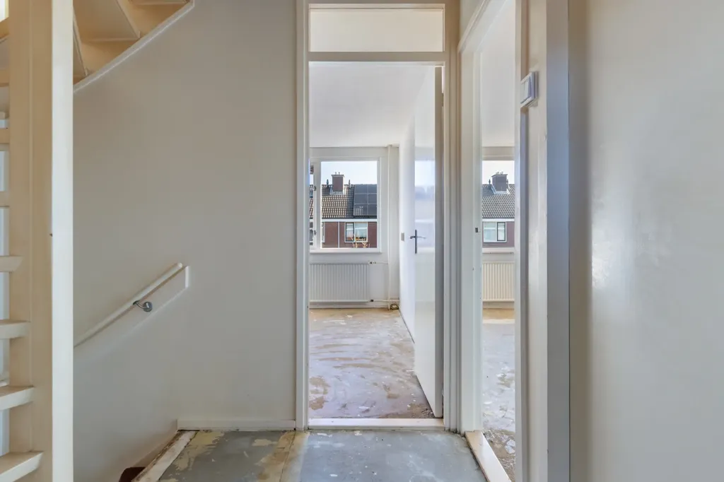 Esik - End-Terrace House with Garden in Gouda