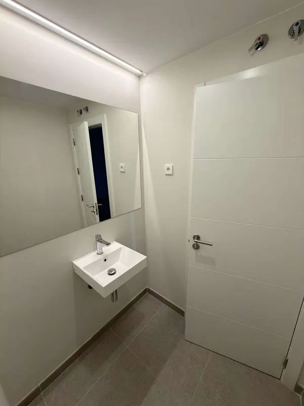 Salles de bain - Apartment with Pool and Terrace in Madrid Rio