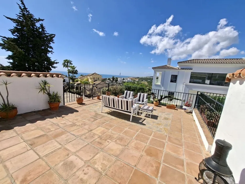 Terrasse - Townhouse with Pool in La Duquesa, Manilva