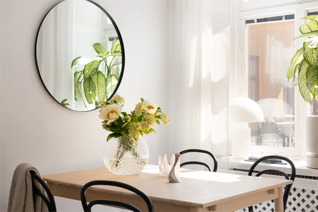 Dining Room - Charming 2-Bedroom Flat with Garden in Vasastan