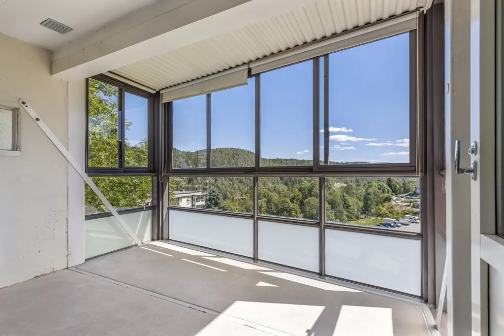 Balcone - Modernised Apartment with Glass Balcony in Oslo