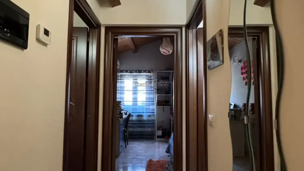hallway_entrance