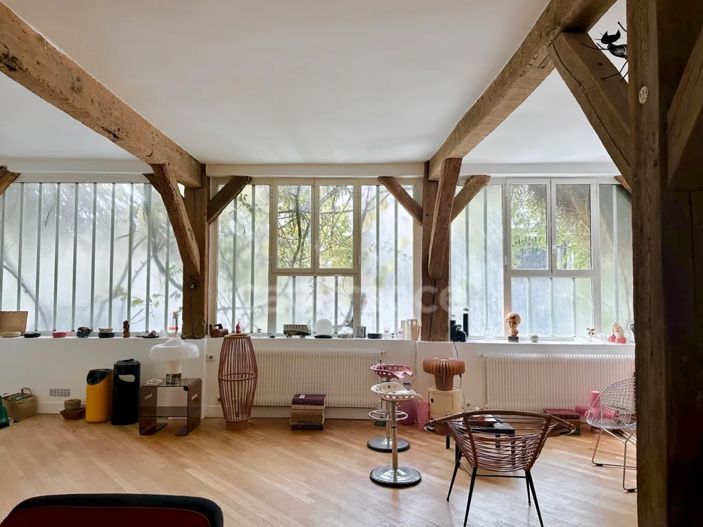 Séjour - Loft-Style avec Jardin Privé dans le 11ème Arrondissement