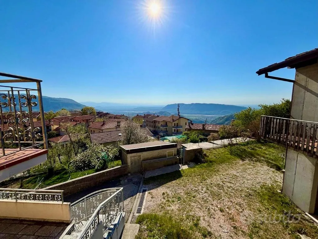 Balcone - Two-Family House with Mountain View in Vito d'Asio