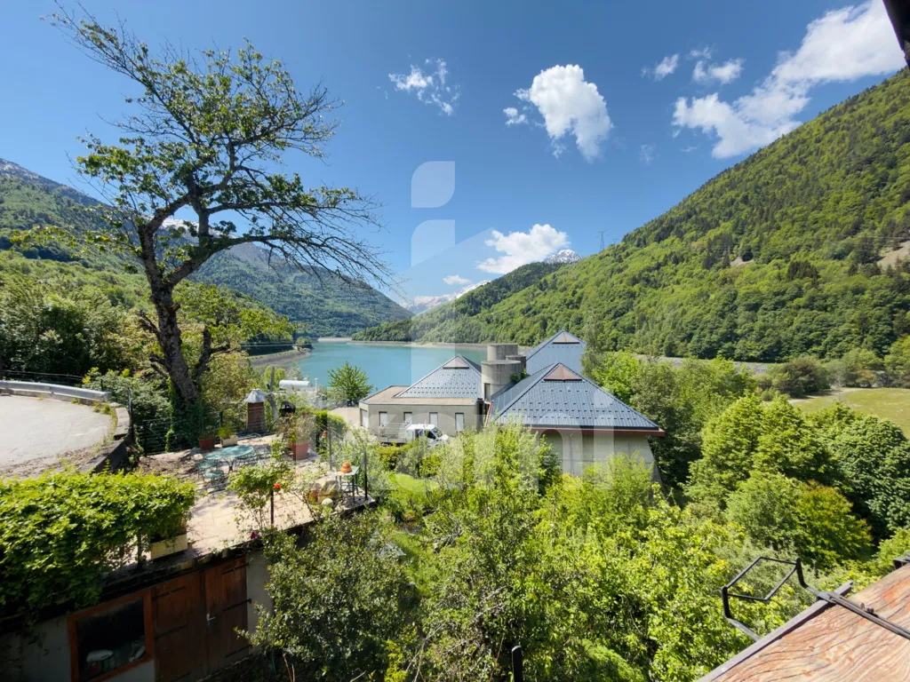 Terrasse - Maison à Vaujany avec Jardin et Proximité Eau d'Olle