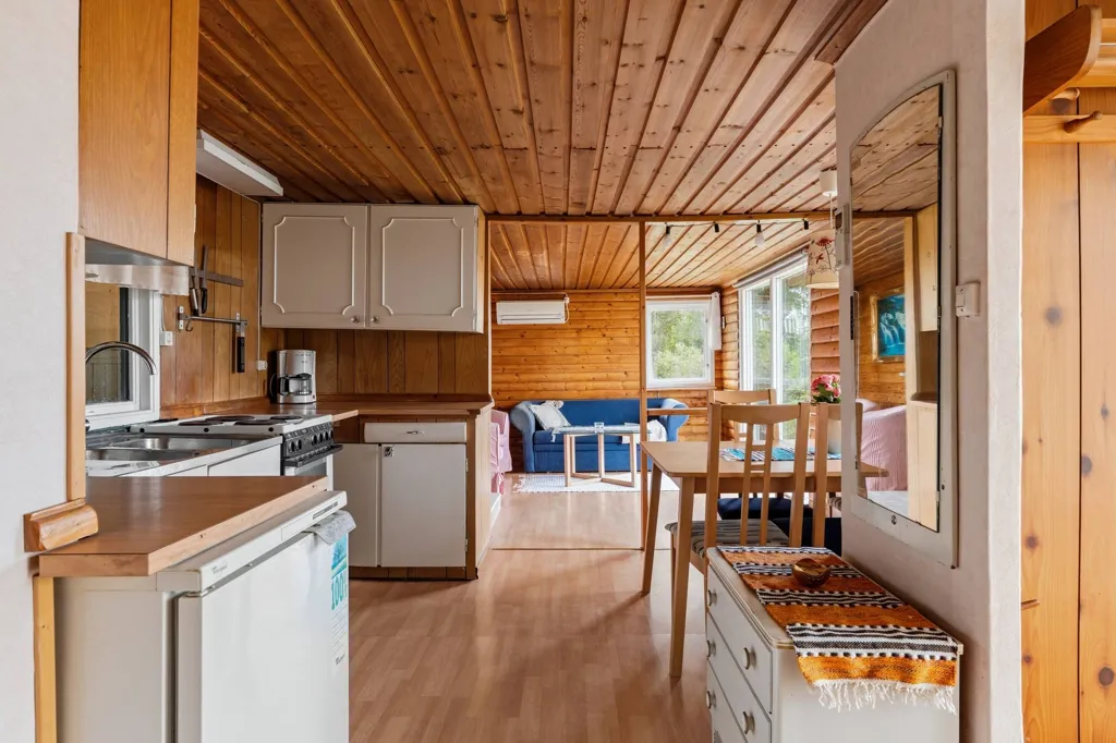Cuisine - Renovated Cottage with Lake View in Nyköping