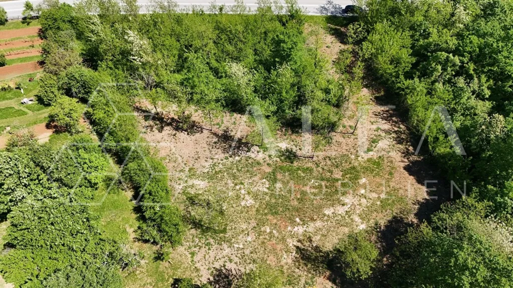 Vue aérienne - Building Plot with View of Mount Učka in Kršan