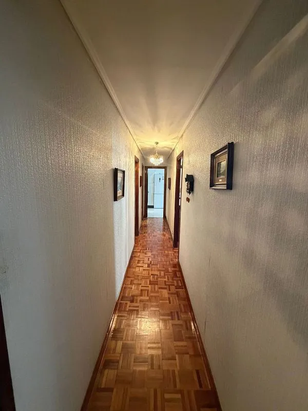 Esik - Apartment with Balcony in Bilbao