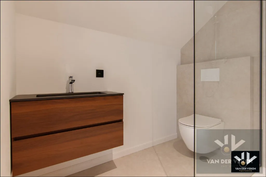 Salles de bain - Résidence Rénovée avec Terrasse à Hasselt