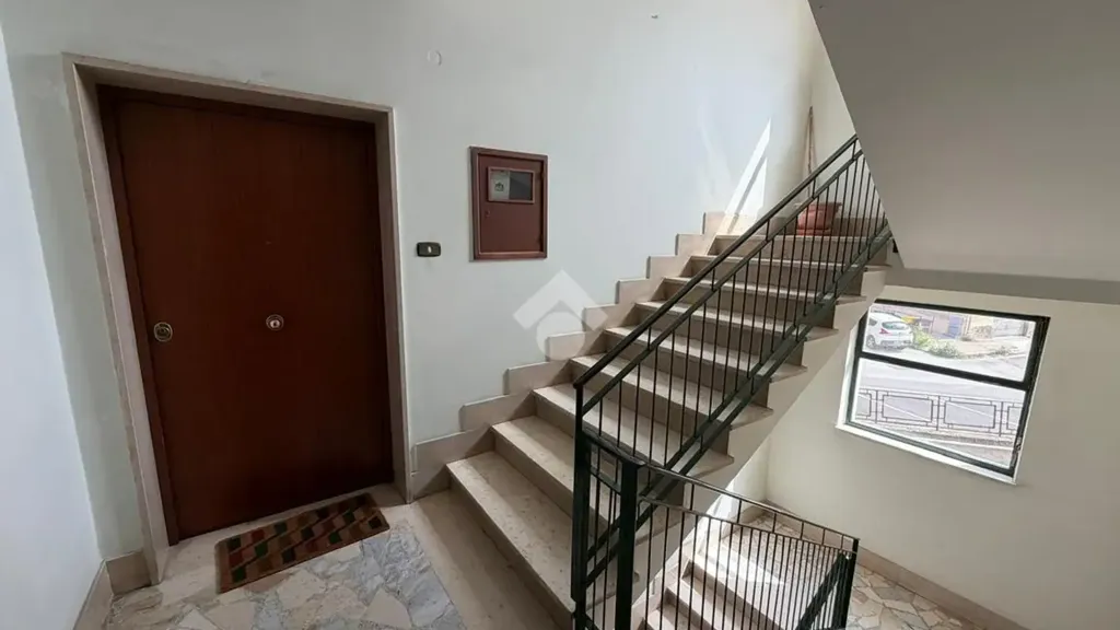 Pièces - Apartment with Balcony in Potenza