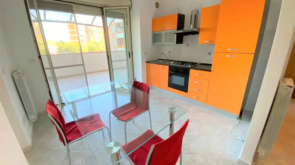 Köök - Modernised Triplex with Terrace in Catanzaro